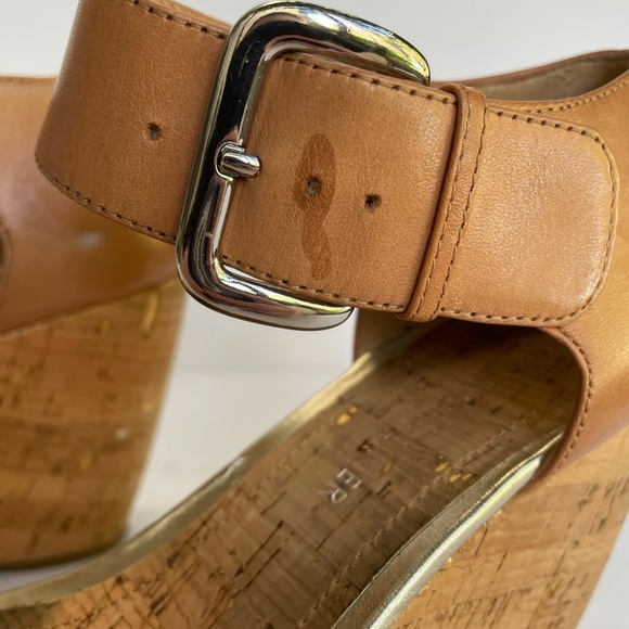 Donald J Pliner Malibu Platform Wedges - Picture 5 of 8